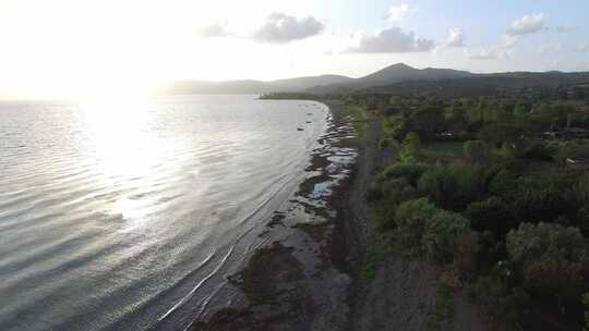 海岸的航空镜头