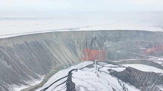 安集海大峡谷冬天雪天航拍风光