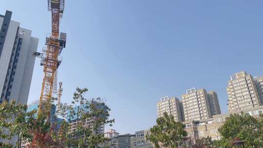 城市商品房建筑工地塔吊施工