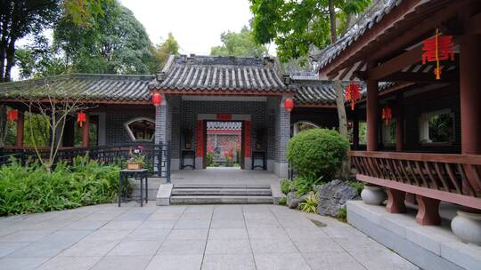 古宅庭院的春节