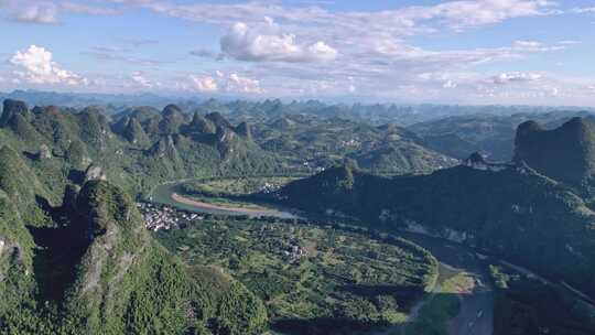 蓝天白云桂林山水航拍