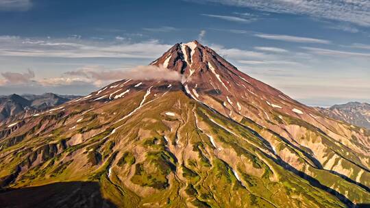 俄罗斯堪察加半岛夫斯基火山航拍