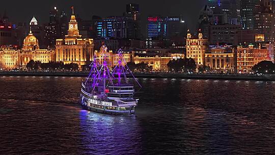 上海陆家嘴/外滩/黄浦江/地标/游轮夜景