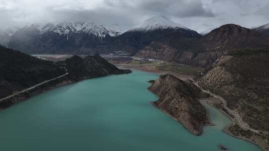 西藏八宿G318然乌湖雪山自然风光航拍