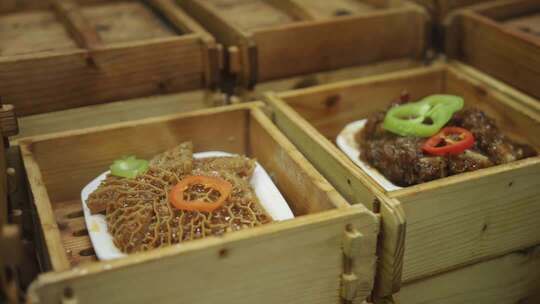 竹制蒸笼中的特色小吃