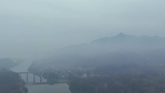 雨后农村最美生态乡村振兴农村自然山水风景