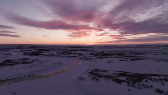 雪原夕阳风光全景