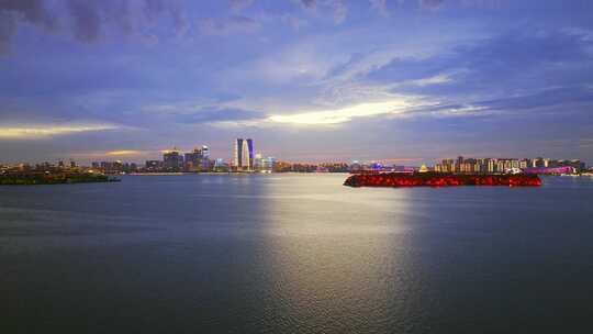 航拍苏州中心CBD金鸡湖东方之门城市夜景