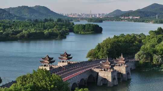 杭州湘湖四亭桥4K航拍视频素材模板下载