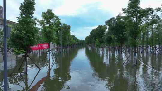 4K航拍道路涨水