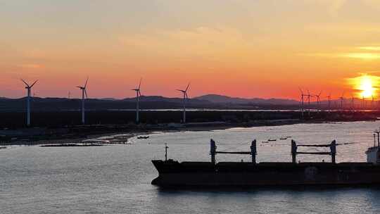 航拍威海荣成环海路布鲁威斯大船夕阳晚霞