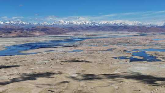 航拍西藏日喀则帕羊镇沙漠湿地视频素材模板下载