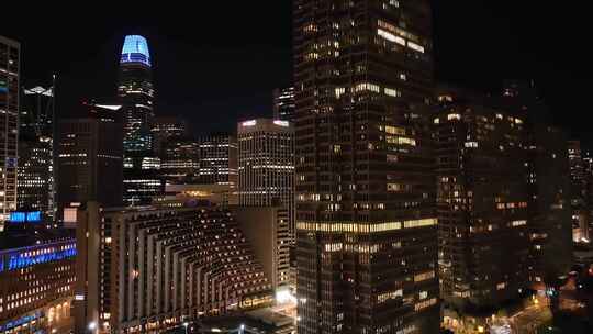 城市航拍加州旧金山市中心摩天大楼夜景灯光