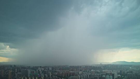 杭州城市雷暴云暴雨天空降水线迹航拍延时