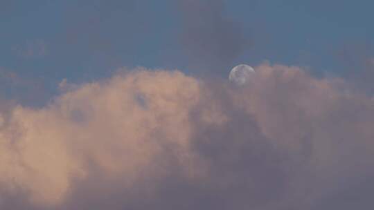 6K清晨天空彩云追月09