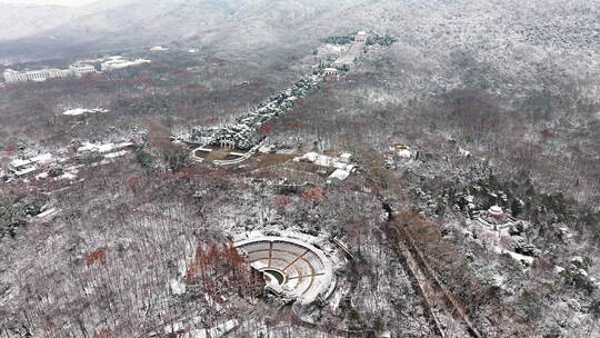 雪后中山陵建筑全景