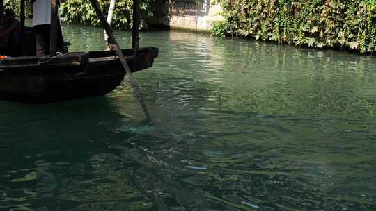 乌镇水乡小桥流水乌篷船名胜风景区