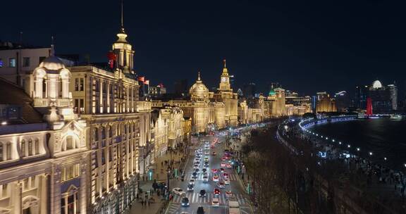 航拍上海外滩万国建筑群夜景