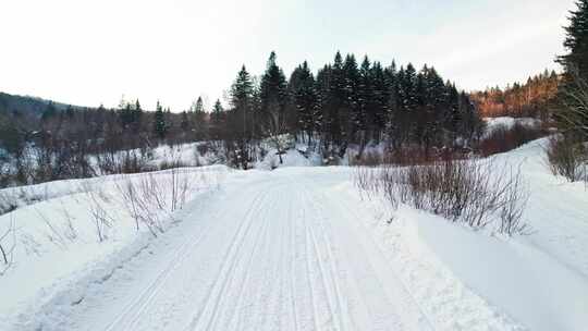 中国黑龙江大兴安岭雪原森林雪景航拍