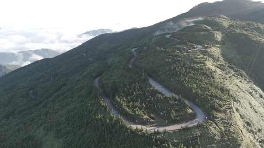 信宜大田顶日出航拍，高山云海，高山公路