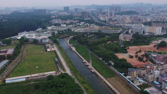 航拍深圳龙华区观澜城市绿化