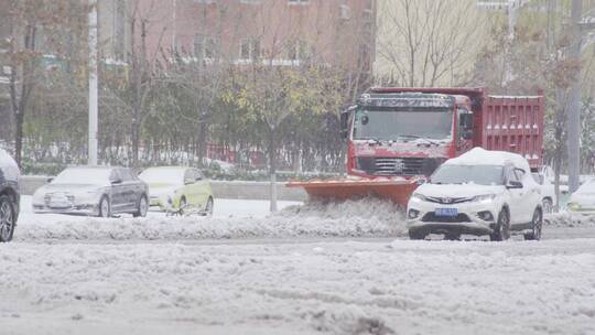 城市除雪车