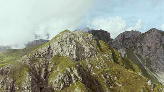 山脉，白云石，山峰，山谷