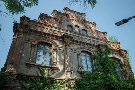 奉天咨议局旧址光影流动