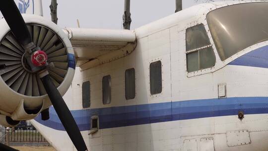私人飞机窗户舱门螺旋桨视频素材模板下载
