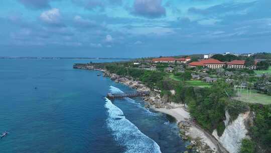 印尼巴厘岛悬崖海滨岛屿自然风光航拍