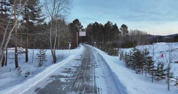 漠河北极村冰雪道路