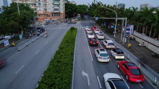 红绿灯 路口 车流 延时