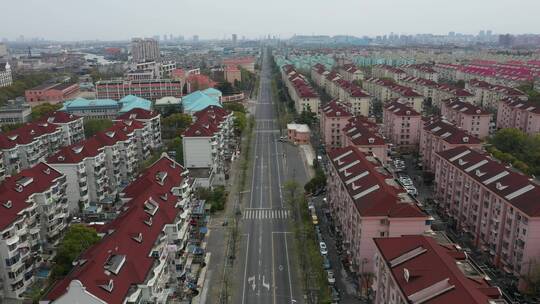 上海疫情小区道路空城航拍