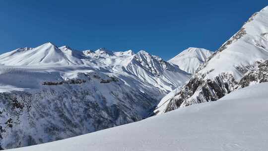 佐治亚州古多里美丽雪山的鸟瞰图