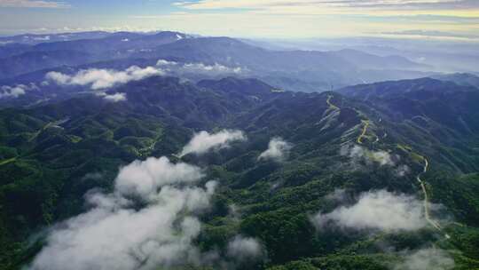 航拍云雾森林山林青山自然美景