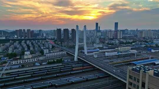 徐州市和平大桥车辆段傍晚夕阳