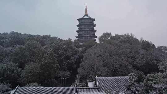 杭州西湖雷峰塔雪景