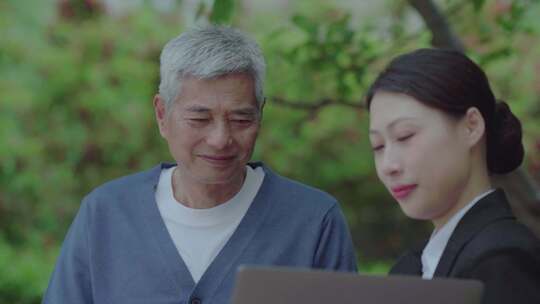 服务客户 客户讲解 销售