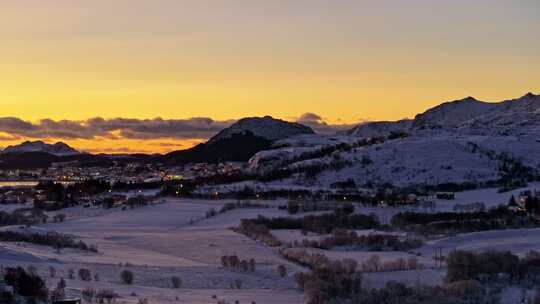 挪威罗弗敦群岛北极圈雷纳冬季雪景高空航拍