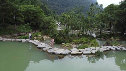 贵州荔波小七孔航拍 绿宝石美景