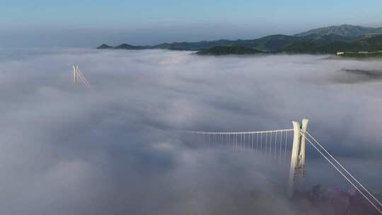 河北尚义大青山景区玻璃桥