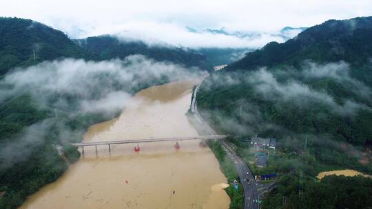 连续下雨一个月的北江