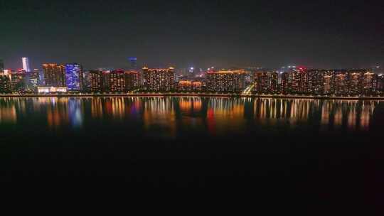 浙江杭州钱塘江上城区夜晚夜景航拍车流交通