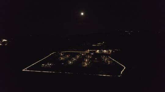 中秋节夜晚的露营基地视频素材模板下载