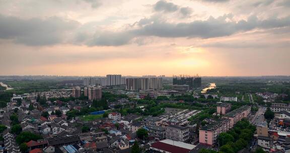 城市夕阳建筑工地