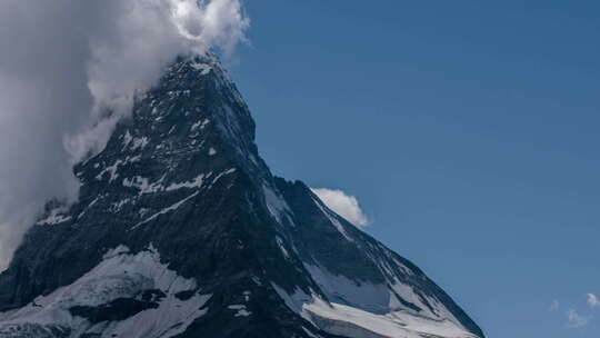 瑞士马特宏峰阿尔卑斯山雪峰滑雪视频素材模板下载