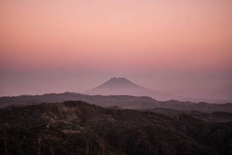 夜晚的流光 流光 光影 夜晚  卡点