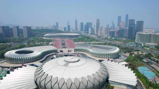 山东济南经十路奥体中心城市天际线车流风景