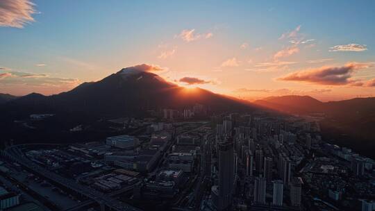 航拍深圳盐田梧桐山日落夕阳