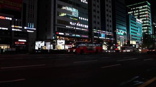 城市街区交通夜景视频素材模板下载